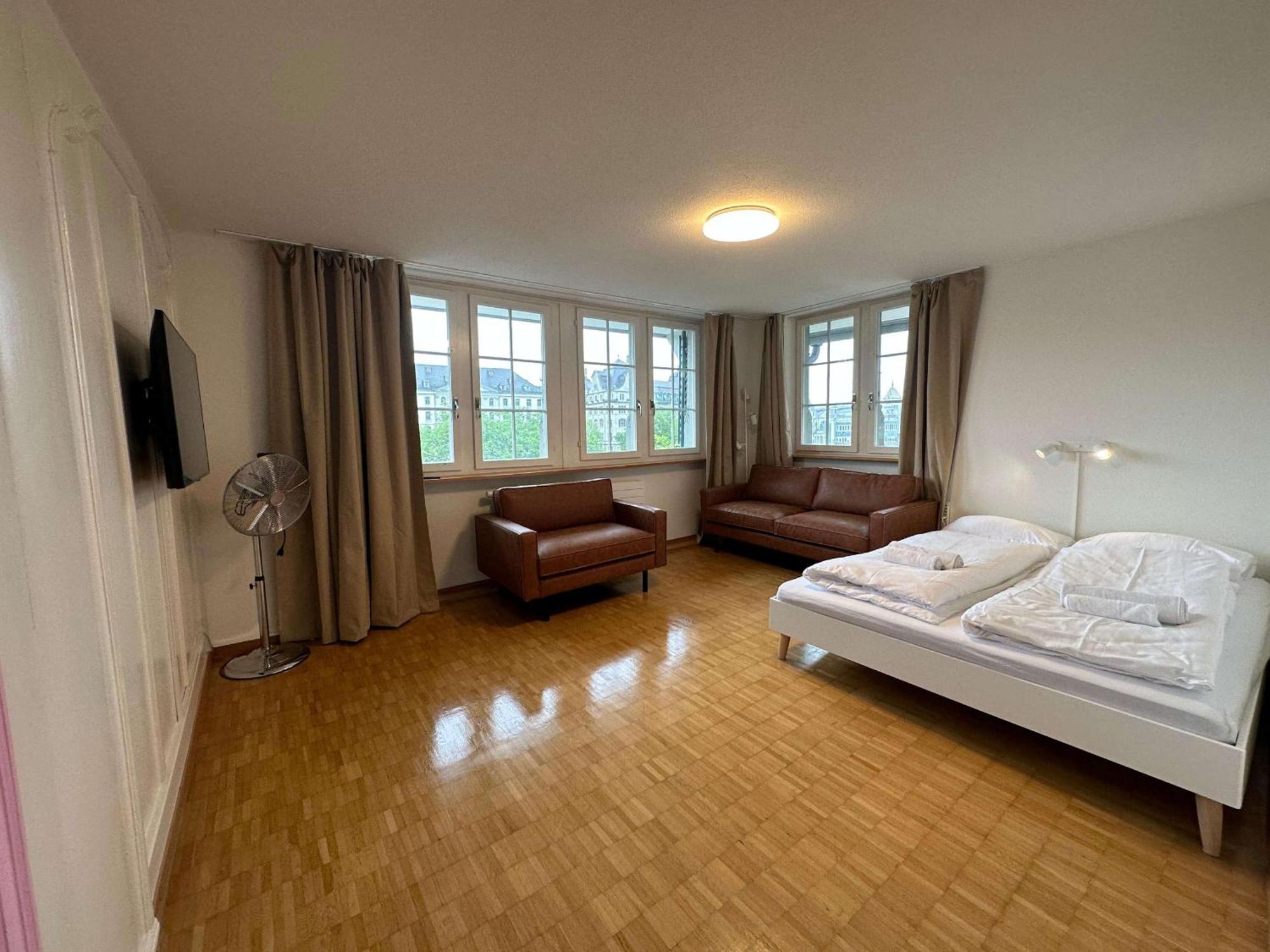 ציריך Hitrental Limmatquai Apartment מראה חיצוני תמונה